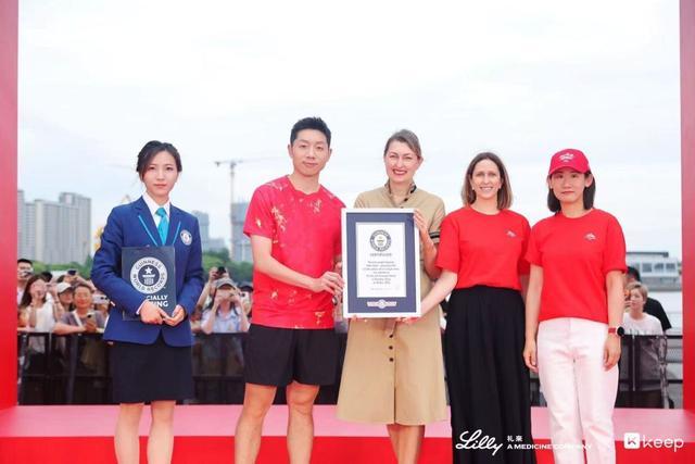 教育部到底管不管?学校还在瞎卷,初一孩子要在学校呆14个小时!
