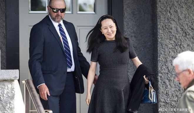 庆祝「终于不是老处女」!41岁女谐星宣布脱单 10月甜嫁圈外男友