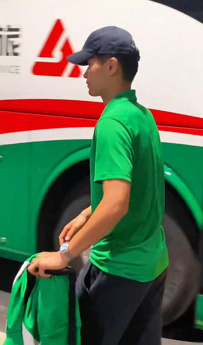 日本男篮赛场“大放水”送韩国晋级,中国男篮大胜,3大宿敌敲定