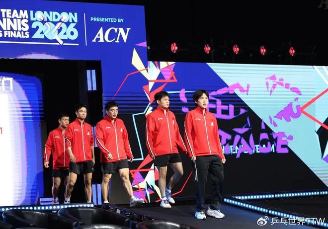 又疯一个!库里冠军就这么被抢了!!