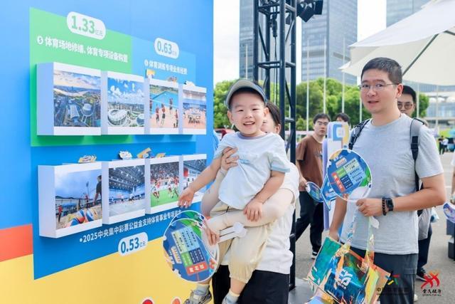加拿大公开赛第三轮苏伯单独领跑