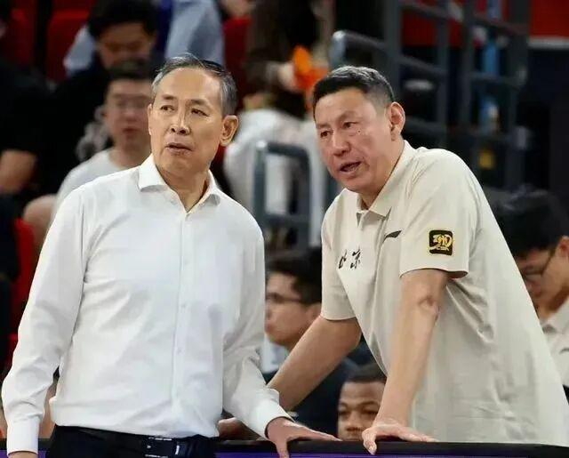 这不是一场普通的进球大战,山东泰山赢在前场效率,险在后场失控