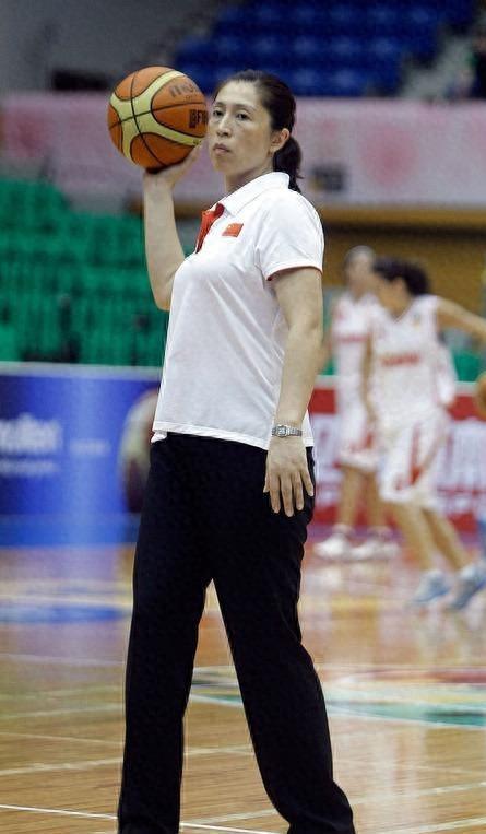 山东男篮官宣：前国手于德豪老将孙桐林等4人 合同到期后不再续约
