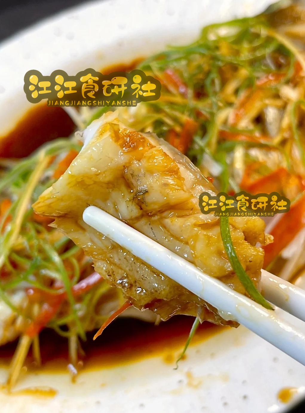颜卓彬:海牛的训练基地虽小但应有尽有,比港超的球会要好