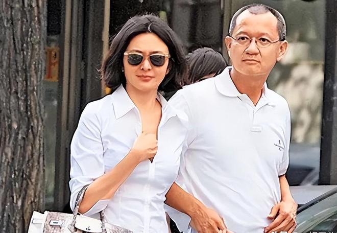 意三英携手晋级,弟惨胜哥惜败,美一姐三姐同出局,张帅送双油条