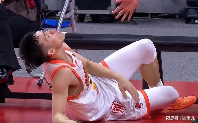 NBA神操作：马刺出台地域限购，直接取消外地尼克斯球迷门票订单