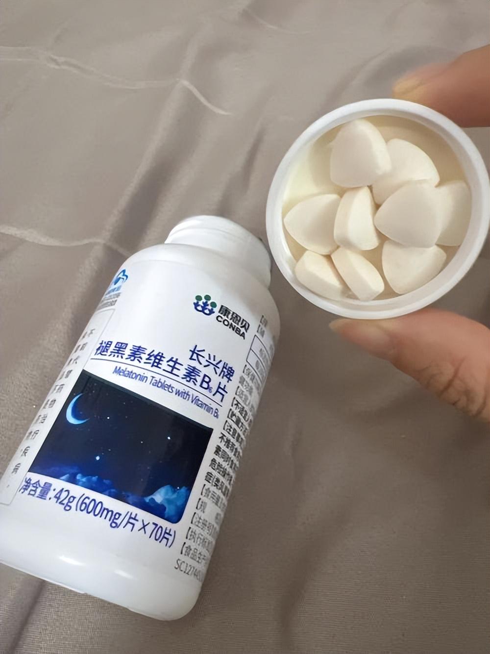 皇马球星维尼修斯被西甲禁赛4场,将缺席对阵巴萨;维尼修斯解释获得红牌原因:一场意外的纠缠!