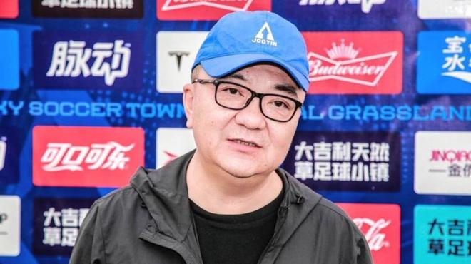 为什么十几支球队哄抢41岁的詹姆斯，湖人却不着急续约？