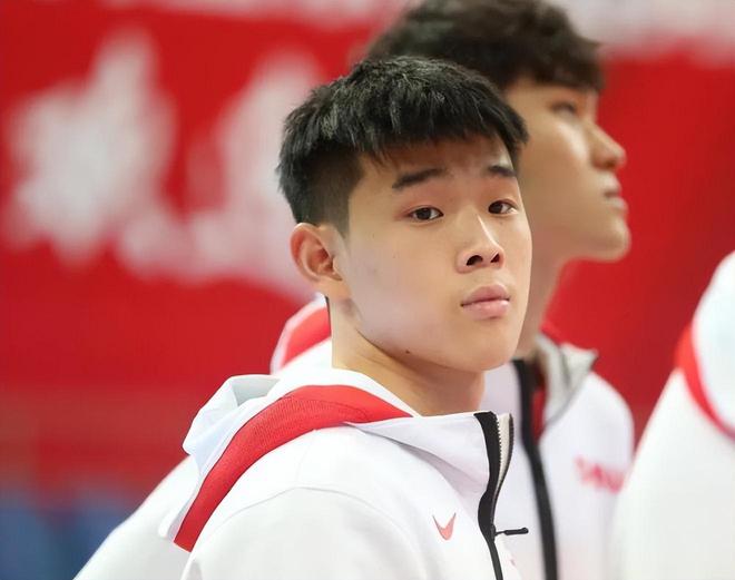 官方实锤!U18男篮球员李沂泽虚报年龄,遭禁赛三年重罚