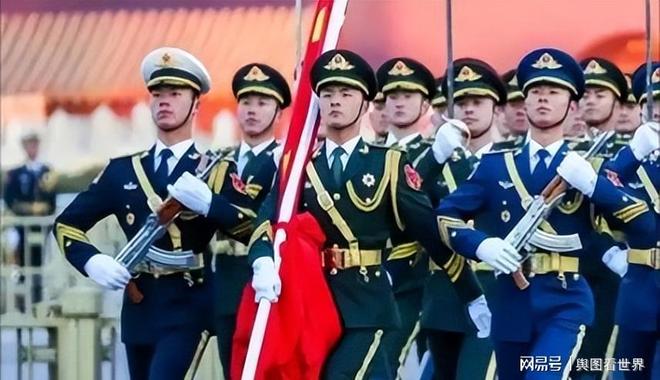 队报:斯特拉斯堡将免签20岁的波兰门将皮耶库托夫斯