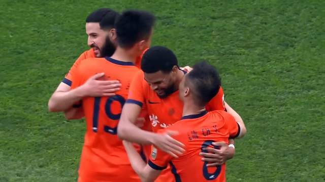 性能一模一样，为何大家爱买贵1000块的iPhone18 Pro Max？不买Pro?