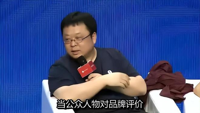 黄仁勋混血女儿来京,容貌大变,网友:下巴酷似中国某企业家